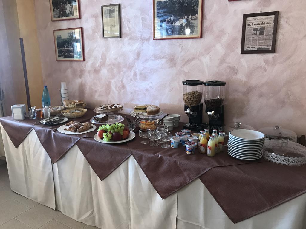 Rosy And Roby Bed & Breakfast Gasponi Екстериор снимка
